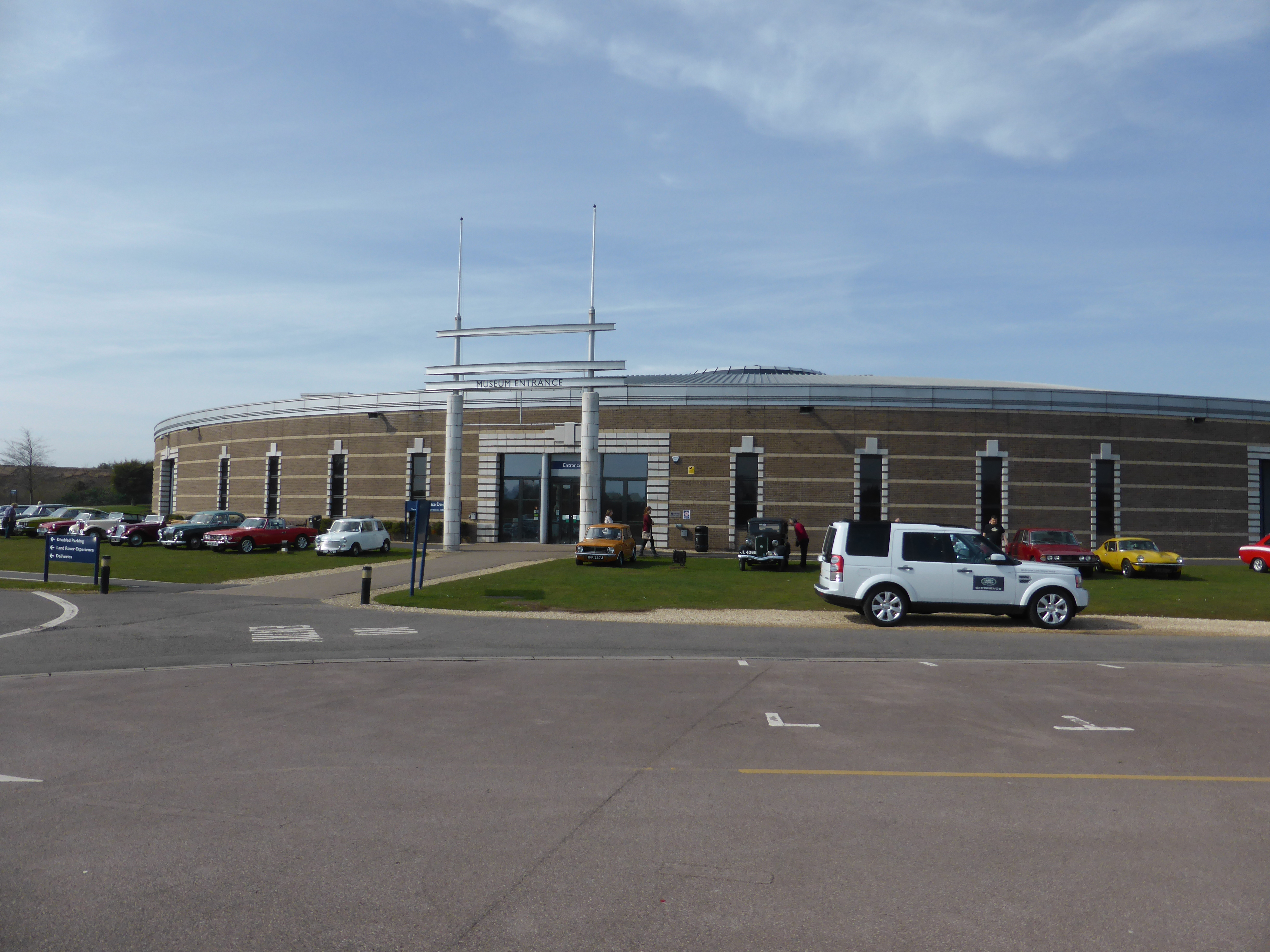 HERITAGE MOTOR CENTRE - EXTERIOR